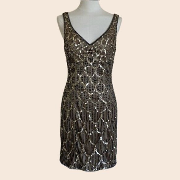 Sue Wong Dresses & Skirts - Sue Wong Nocturne Vintage Black ad Nude/ Cream Beaded Sequin Cocktail Dress Sz 8